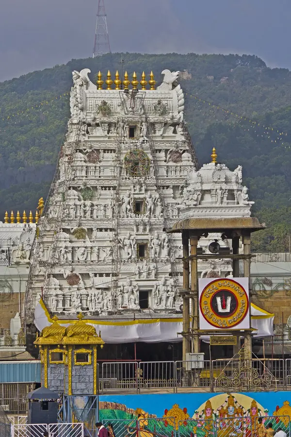 shri-balaji-temple-february-tirumala-andhra-pradesh-india-famous-ancient-swami-venkateshwar-mountain-tirumala-57008922